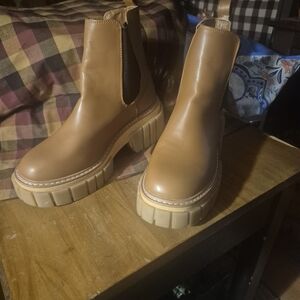 Madden Girl Chunky Tan Heeled Boots